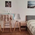 Chalupkova Ulica - Solivar Apartment