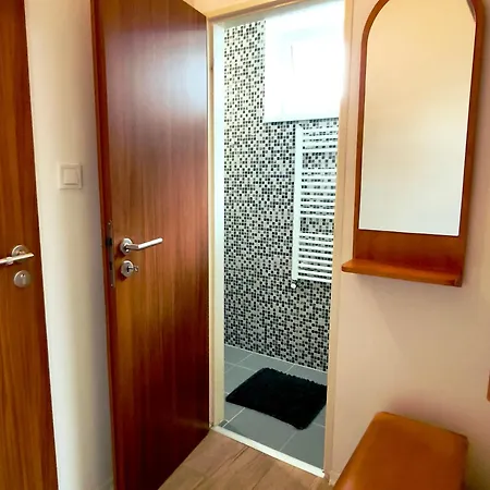 Chalupkova Ulica - Solivar Apartment